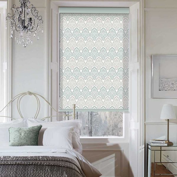 Snowflakes-Smoke-Roller-Blind