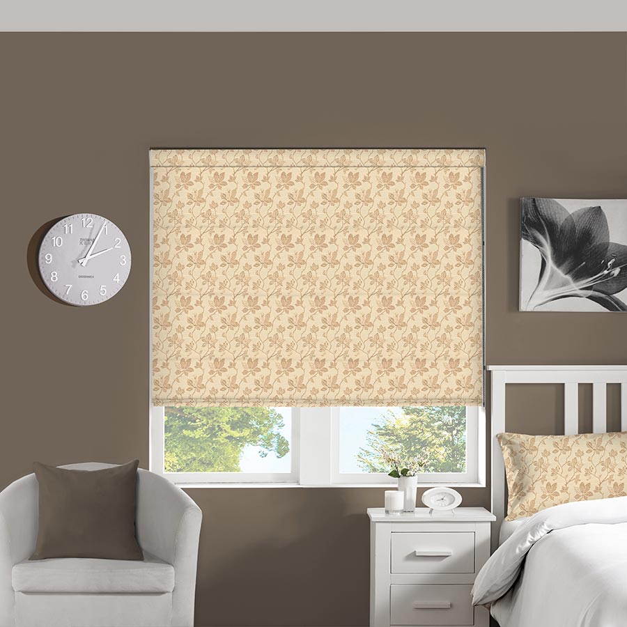 Passion 23 Roman Blind